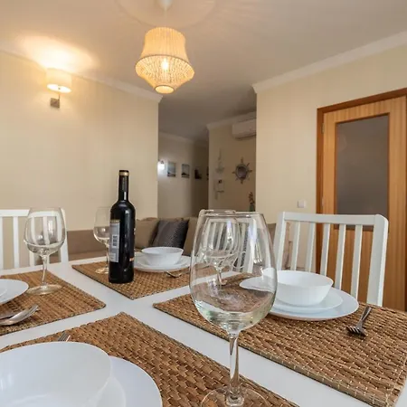 Casa Do Afonso * كاباناس تْدي تافيرا